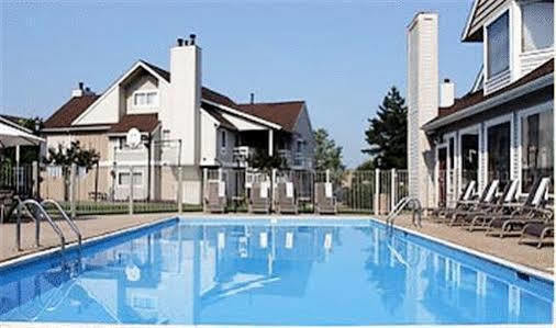 Sonesta Simply Cleveland Airport 3*