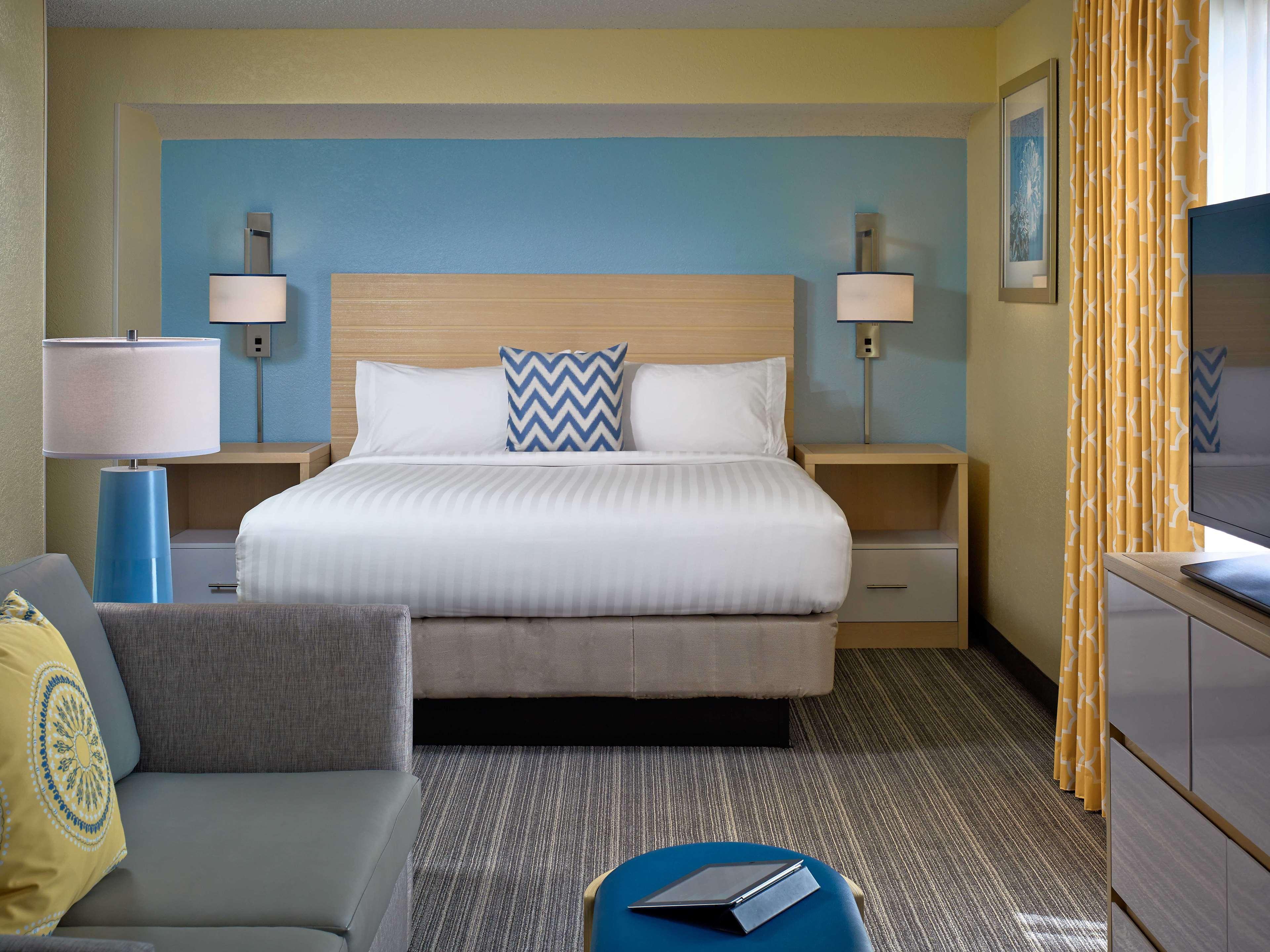 Hotel Sonesta Simply Cleveland Airport 3*