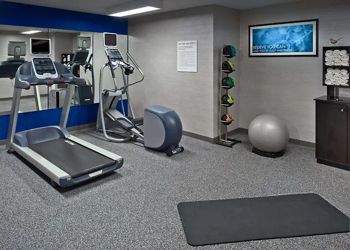 Sonesta Simply Suites Cleveland Airport