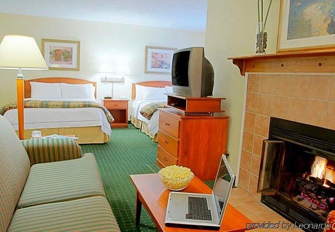 Sonesta Simply Cleveland Airport Hotel